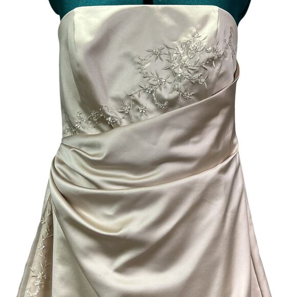 David's Bridal Champagne Beige Wedding Gown Size 18 Altered - Picture 4 of 14